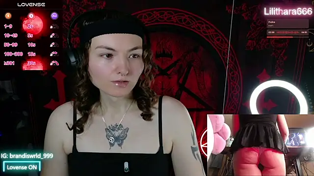 Snapshot of BrandiWRLD_999 chatting on 11/30/25, 07:18 BrandiWRLD 999 online show from 11/30/25, 07:18