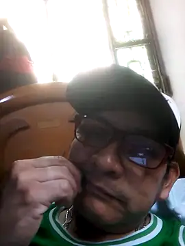 ardiente47 online show from 10/20/25, 10:32