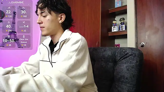 Aaron-Saemz- online show from 02/15/25, 04:01
