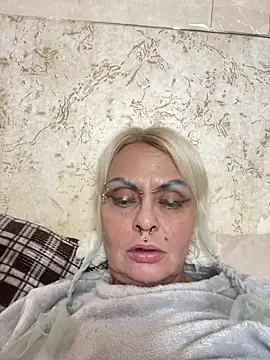 Snapshot of Gardener_of_Illusions chatting on 10/09/25, 05:27 Gardener of Illusions online show from 10/09/25, 05:27