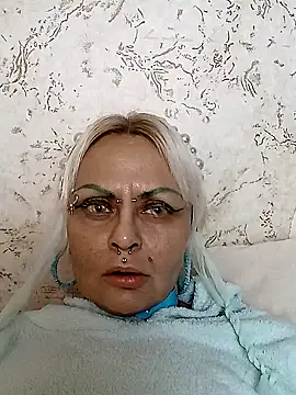 Snapshot of Gardener_of_Illusions chatting on 10/10/25, 10:36 Gardener of Illusions online show from 10/10/25, 10:36