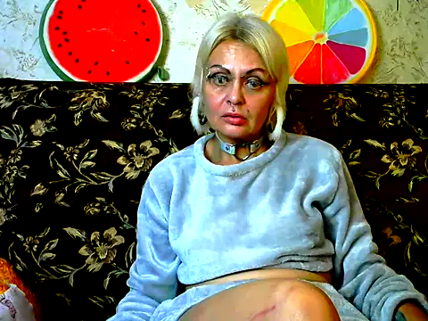 Snapshot of Gardener_of_Illusions chatting on 10/22/25, 03:12 Gardener of Illusions online show from 10/22/25, 03:12