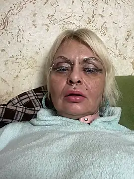 Snapshot of Gardener_of_Illusions chatting on 10/23/25, 04:12 Gardener of Illusions online show from 10/23/25, 04:12