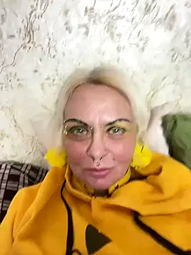 Snapshot of Gardener_of_Illusions chatting on 11/17/25, 12:49 Gardener of Illusions online show from 11/17/25, 12:49