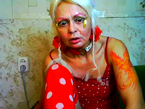 Snapshot of Gardener_of_Illusions chatting on 11/20/25, 10:53 Gardener of Illusions online show from 11/20/25, 10:53