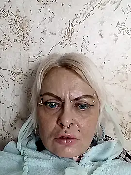 Snapshot of Gardener_of_Illusions chatting on 11/26/25, 10:33 Gardener of Illusions online show from 11/26/25, 10:33