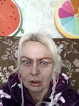 Snapshot of Gardener_of_Illusions chatting on 11/27/25, 11:40 Gardener of Illusions online show from 11/27/25, 11:40