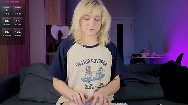 Snapshot of Gregory_Byyrd chatting on 11/19/25, 06:30 Gregory Byyrd online show from 11/19/25, 06:30