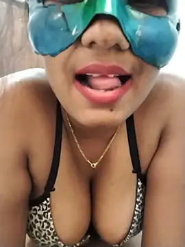 Zaraangle online show from 06/03/26, 11:46
