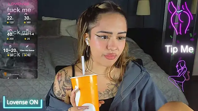 baby  kim online show from 11/12/25, 08:19