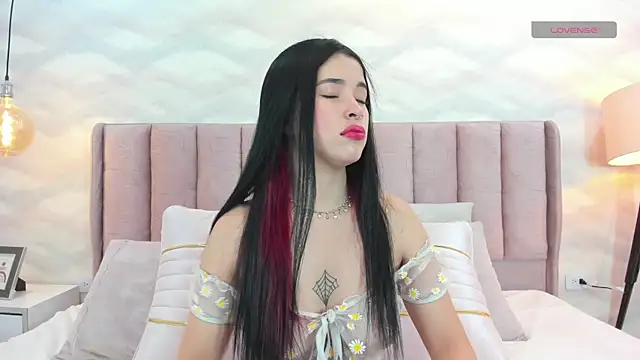 Snapshot of im_nika_ chatting on 01/20/25, 01:32 im nika online show from 01/20/25, 01:32