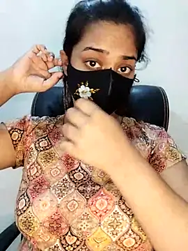 Snapshot of Tapur- chatting on 11/02/25, 03:58 Tapur- online show from 11/02/25, 03:58