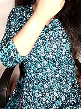 Snapshot of Tapur- chatting on 11/07/25, 01:55 Tapur- online show from 11/07/25, 01:55