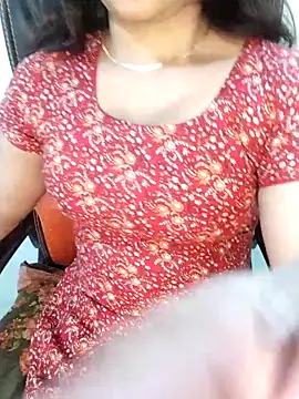 Snapshot of Tapur- chatting on 12/04/25, 02:37 Tapur- online show from 12/04/25, 02:37