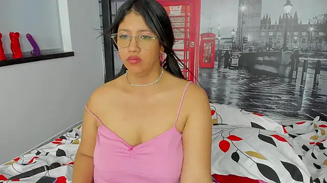 estrella bigboobs14 online show from 03/03/25, 06:22