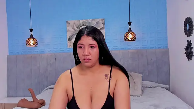 estrella bigboobs14 online show from 04/23/26, 10:25