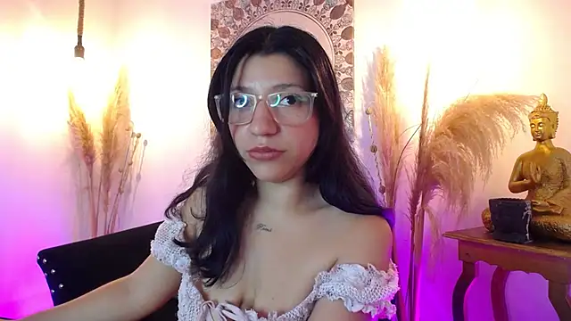 Snapshot of Gag_princeess chatting on 03/01/25, 10:42 Gag princeess online show from 03/01/25, 10:42