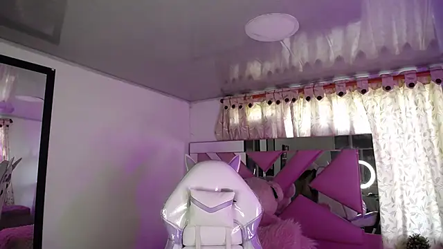 Mia Fischer online show from 02/06/25, 07:07