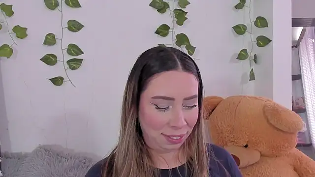 JanneKim online show from 10/05/25, 06:28