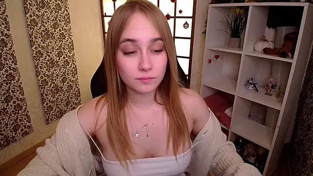 LianaBright online show from 01/28/25, 05:22