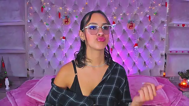 Harii 02 online show from 12/13/24, 03:49