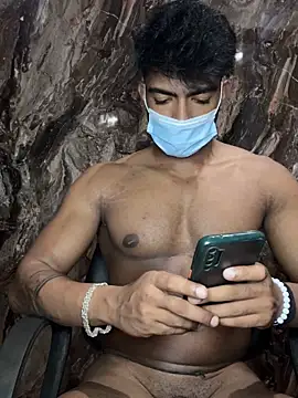 Snapshot of rony6663 chatting on 10/31/25, 06:20 rony6663 online show from 10/31/25, 06:20