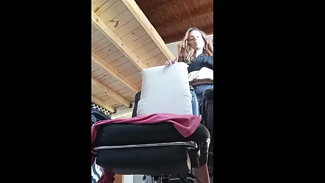 jessiburningheels online show from 11/22/25, 12:48