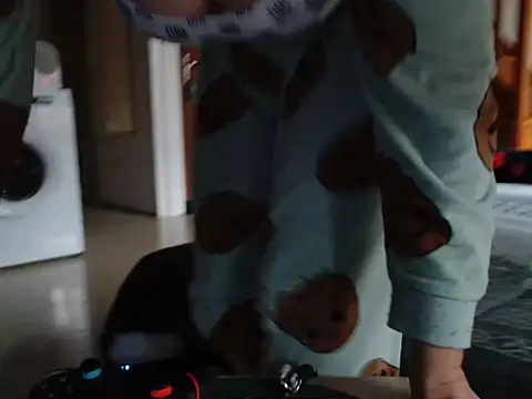 Snapshot of Lauzo21 chatting on 09/26/25, 06:17 Lauzo21 online show from 09/26/25, 06:17