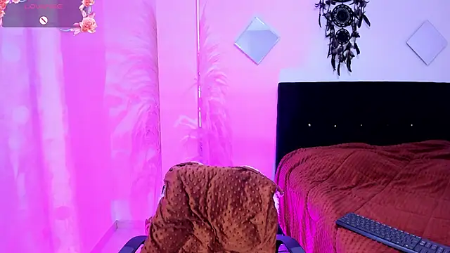 Snapshot of Hannahoney_ chatting on 03/04/25, 11:40 Hannahoney  online show from 03/04/25, 11:40