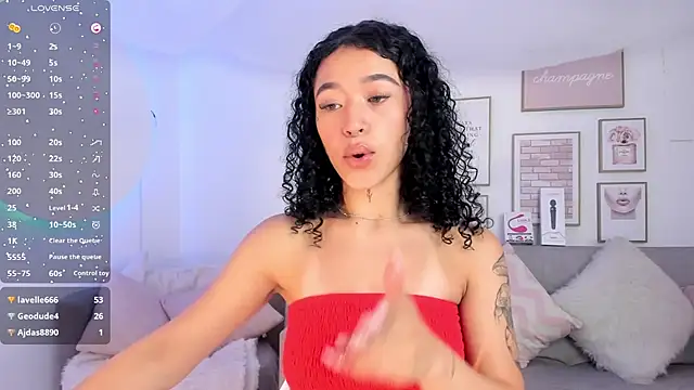 Crystal Dluna online show from 01/31/25, 12:29