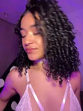 Crystal Dluna online show from 09/19/25, 04:40