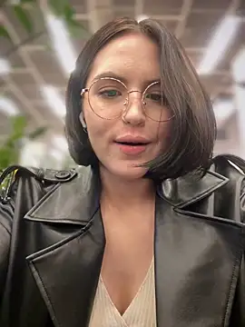 meow girl online show from 12/10/24, 03:12