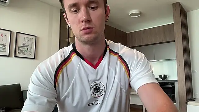 cute mark online show from 07/16/26, 12:55