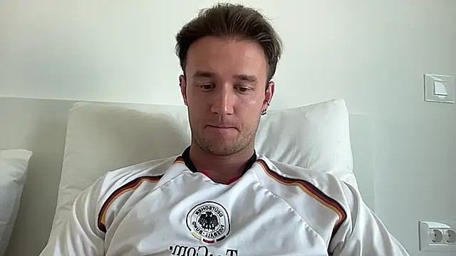 cute mark online show from 07/30/26, 11:42