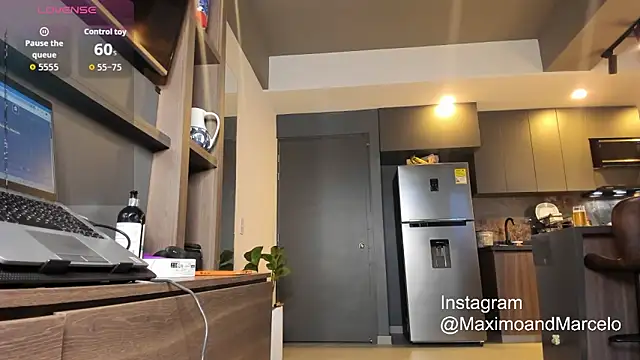 Maximo Marcelo online show from 09/29/25, 10:47