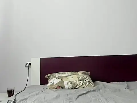 ElektraShine29 online show from 05/20/26, 06:41