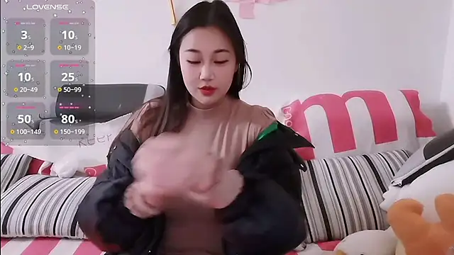 Snapshot of Kele-168 chatting on 12/21/24, 09:12 Kele-168 online show from 12/21/24, 09:12