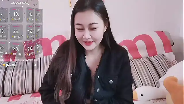 Snapshot of Kele-168 chatting on 12/30/24, 01:37 Kele-168 online show from 12/30/24, 01:37