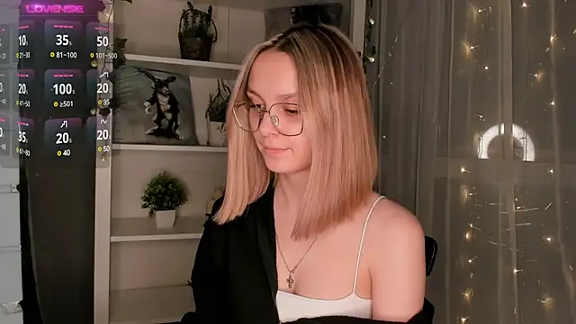 ms elizabethqueen online show from 01/18/25, 07:15