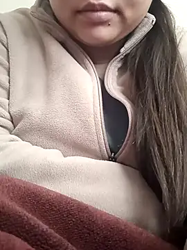 rituu07 online show from 12/12/24, 04:15