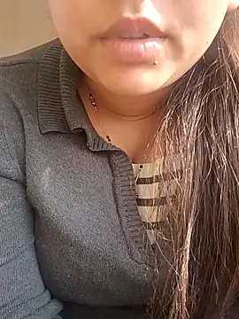 rituu07 online show from 12/17/24, 04:45