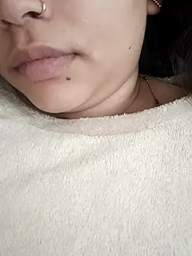 rituu07 online show from 02/12/25, 07:44