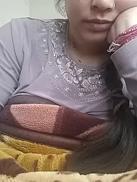 rituu07 online show from 02/18/25, 04:04