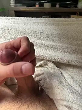 Snapshot of Zucarit chatting on 02/14/25, 07:28 Zucarit online show from 02/14/25, 07:28