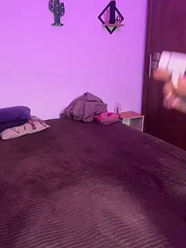 Snapshot of pepsicolacouple chatting on 11/04/25, 02:38 pepsicolacouple online show from 11/04/25, 02:38