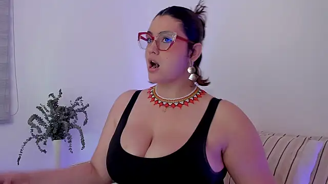 Candelariia  online show from 03/22/25, 05:31