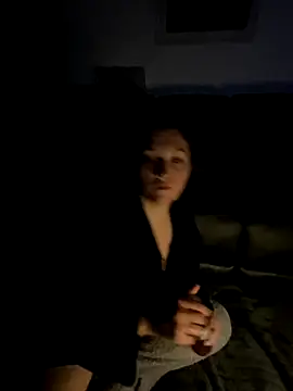 Snapshot of Stoner_BarbieXX chatting on 11/23/25, 10:42 Stoner BarbieXX online show from 11/23/25, 10:42