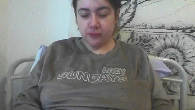 Snapshot of CamilaCherryX chatting on 11/03/25, 01:56 CamilaCherryX online show from 11/03/25, 01:56