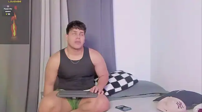 Snapshot of Khail68 chatting on 01/31/25, 06:13 Khail68 online show from 01/31/25, 06:13