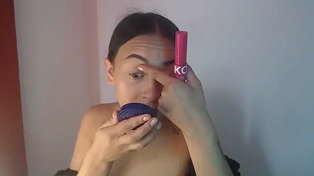 Snapshot of Little_aphrodite chatting on 09/12/25, 07:36 Little aphrodite online show from 09/12/25, 07:36